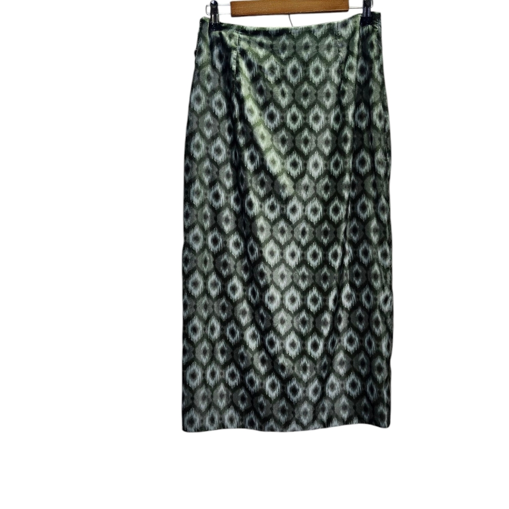 NWT Zara Velvet Midi Skirt Color Green Black Slit Size Small - Picture 5 of 8